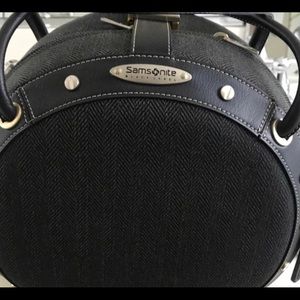Samsonite makeup bag